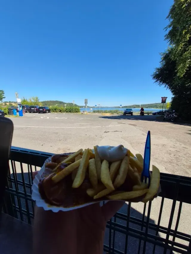 BookNoFees: Restaurang – Imbiss zur Taucherbucht – Möhnesee-Delecke – Snacks vid dykarbukten, bild 2