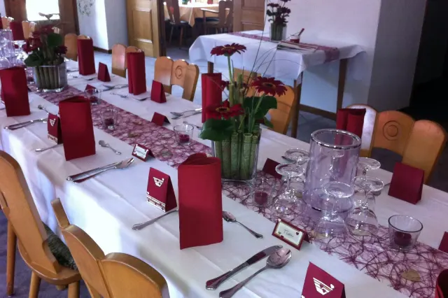 BookNoFees: Restaurang – Gaststätte Haus Habbel – Balve-Langenholthausen – Restaurang Haus Habbel, bild 2