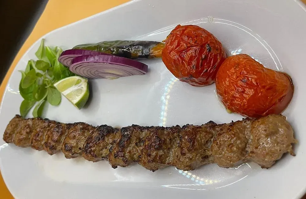 BookNoFees: Restaurang – Aubergine – Prague – Aubergine, bild 1
