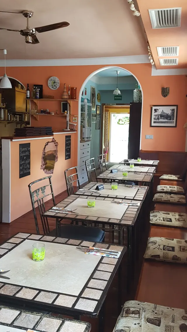 BookNoFees: Restaurang – Arcobaleno Trattoria da Massimo – Vienna – Arcobaleno Trattoria da Massimo, bild 3