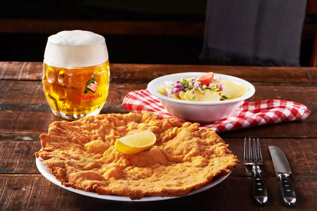 BookNoFees: Restaurang – U Szwejka – Warsaw – Hos Švejk, bild 1