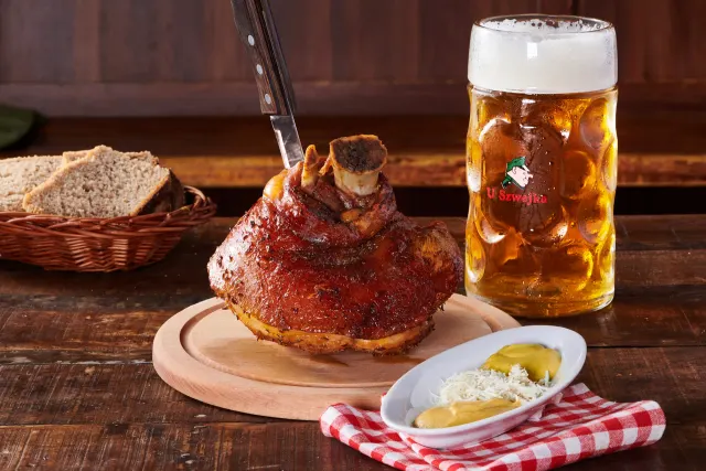 BookNoFees: Restaurang – U Szwejka – Warsaw – Hos Švejk, bild 2