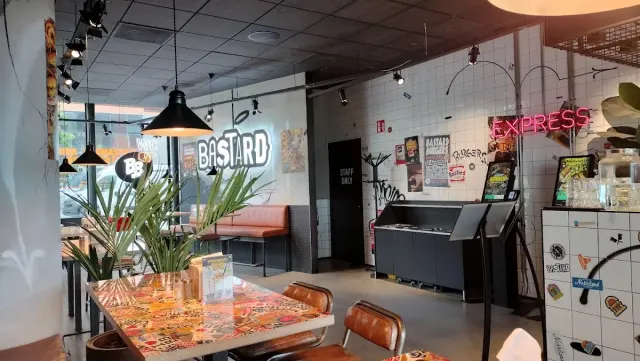 BookNoFees: Restaurang – Bastard Burgers – Stockholm – Bastard Burgers, bild 2