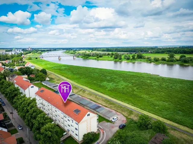 BookNoFees: Lägenhet med utsikt över Elben och balkong vid cykelleden Elbe-Saale – Barby