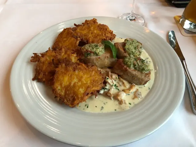 BookNoFees: Restaurang – Eickhoff's Landgasthof – Lennestadt – Eickhoffs lantvärdshus, bild 2