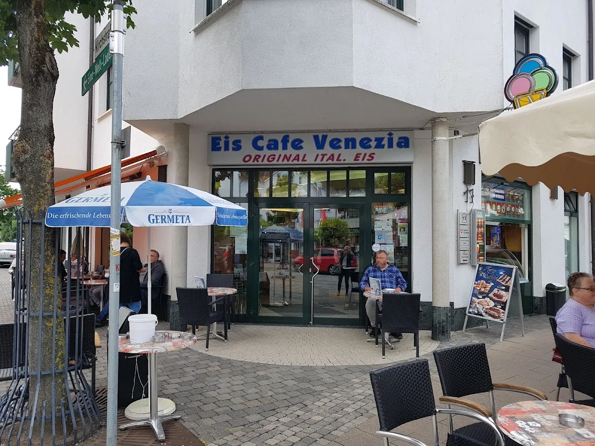 BookNoFees: Restaurang – Eiscafé Venezia – Marsberg – Eiscafé Venezia, bild 1