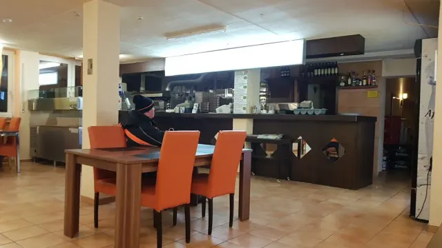 BookNoFees: Restaurang – Pizzeria Testarossa – Wetter (Ruhr) – Pizzeria Testarossa, bild 2
