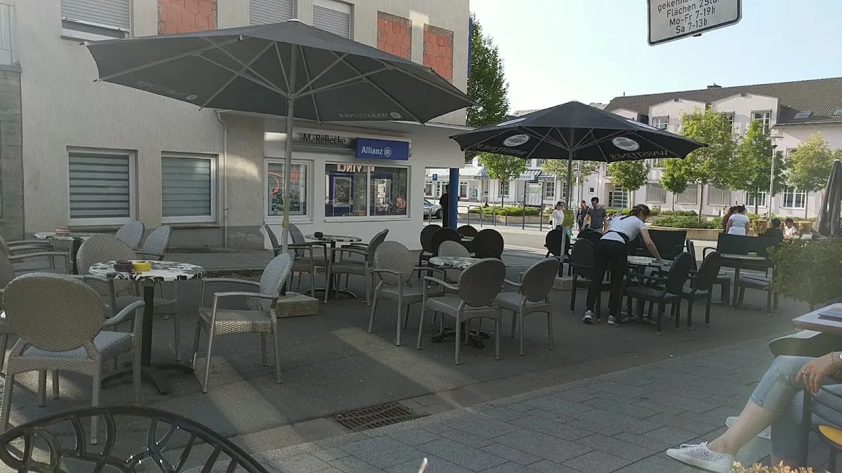 BookNoFees: Restaurang – Eiscafé Cortina – Warstein-Belecke – Eiscafé Cortina, bild 1