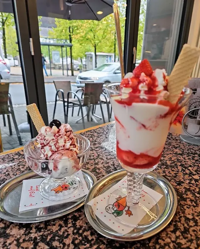 BookNoFees: Restaurang – Bortolot Eisdiele – Olpe – Bortolot glassbar, bild 3