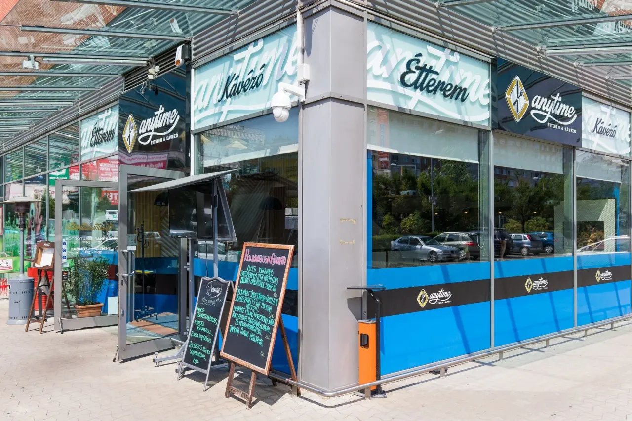 BookNoFees: Restaurang – AnyTime Étterem és Kávézó – Budapest – AnyTime Restaurang och kafé, bild 1