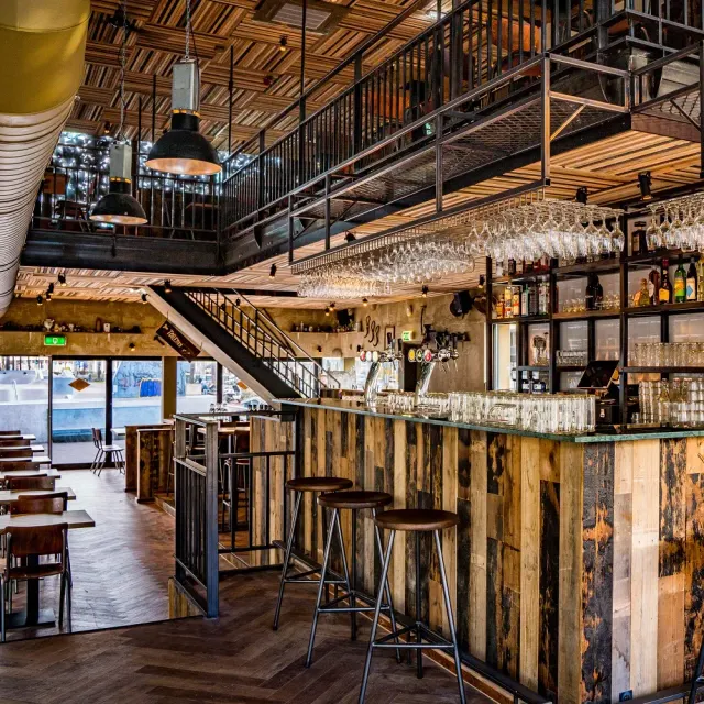 BookNoFees: Restaurang – Cannibale Royale Handboogstraat – Amsterdam – Cannibale Royale Handboogstraat, bild 2