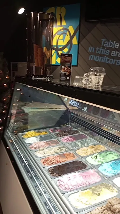BookNoFees: Glass – Creams – London – Krämer, bild 3