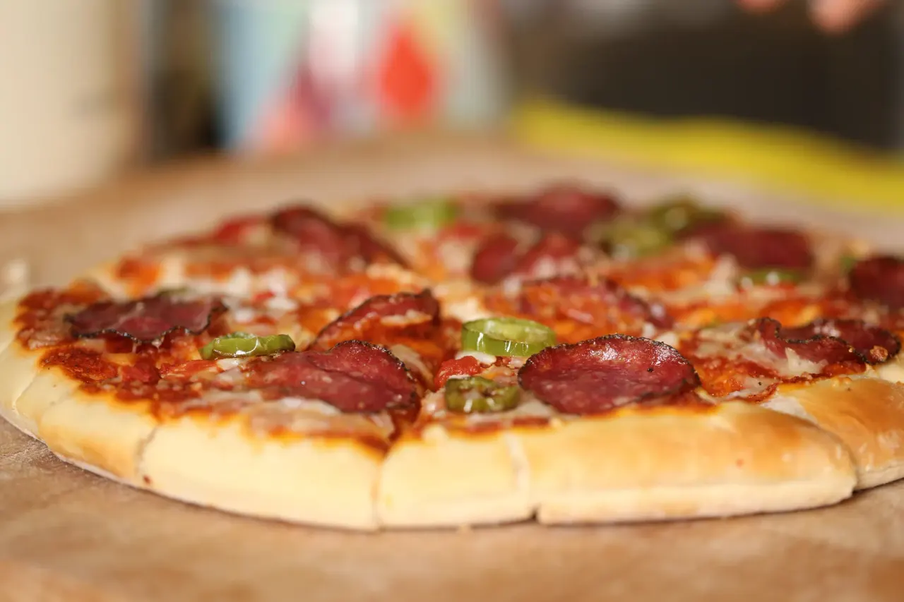 BookNoFees: Restaurang – Stehpizzeria Da Franco – Plettenberg – Ståpizzeria Da Franco, bild 1