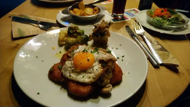 BookNoFees: Restaurang – Hubertushof Fam. Brinker – Herscheid – Hubertushof, familjen Brinker, bild 3