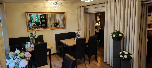 BookNoFees: Restaurang – Altes Backhaus – Arnsberg – Gammal bakstuga, bild 3
