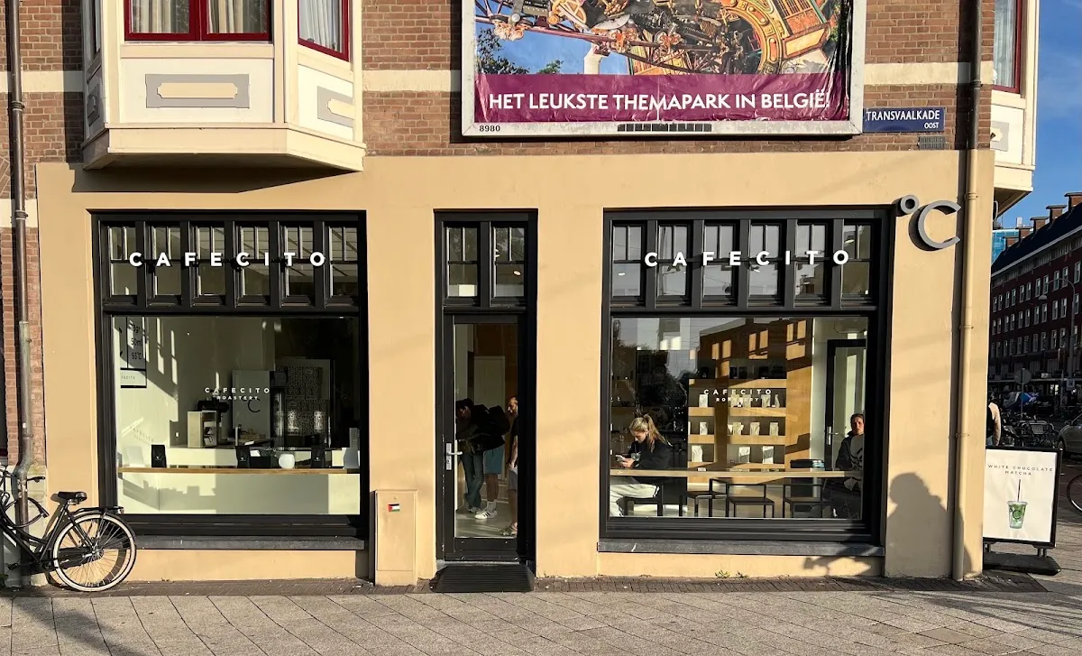 BookNoFees: Restaurang – Cafecito – Amsterdam – En kopp kaffe, bild 1