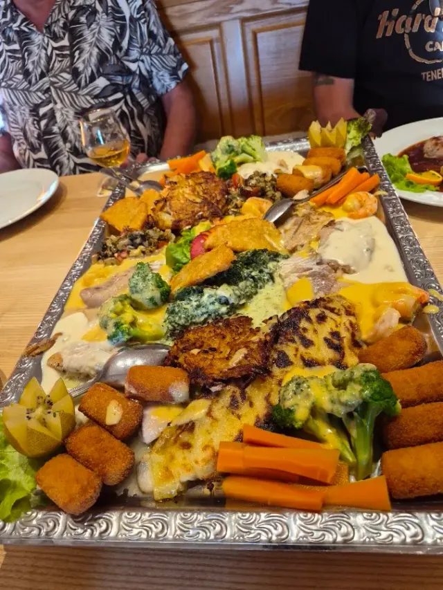 BookNoFees: Restaurang – Gasthof Kaiser – Kirchhundem – Gasthof Kaiser, bild 2