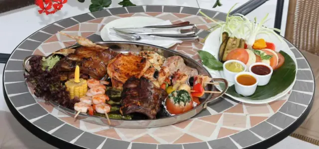 BookNoFees: Restaurang – Luckai Hotel & Restaurant – Meschede-Freienohl – Luckai Hotel & Restaurant, bild 3