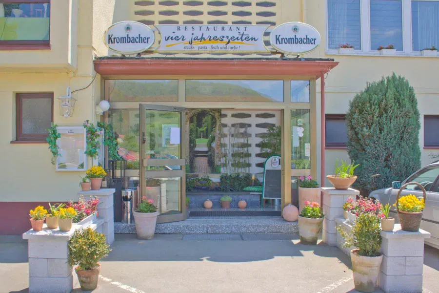 BookNoFees: Restaurang – Restaurant Vier Jahreszeiten – Werdohl – Restaurang Vier Jahreszeiten, bild 1