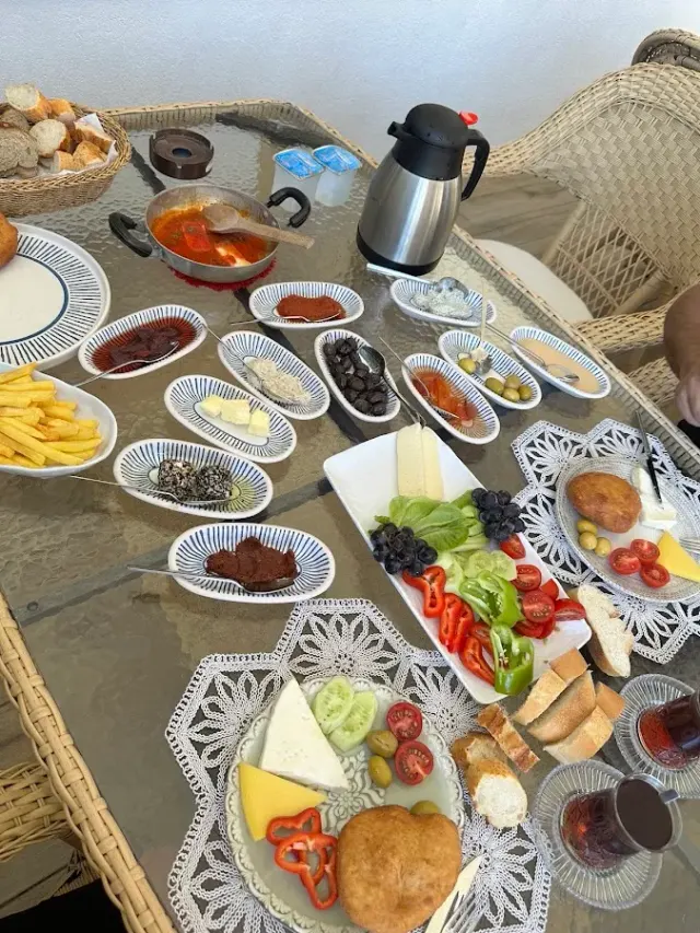BookNoFees: Restaurang – Doğa Cafe Restaurant - Alev Hanım'ın Mutfağı – Istanbul – Doğa Cafe Restaurant – Alev Hanıms kök, bild 2