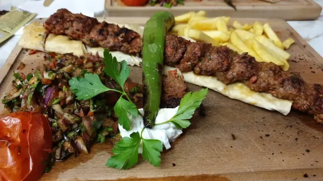 BookNoFees: Restaurang – Dürrüm's Kierspe – Kierspe – Dürrüm i Kierspe, bild 3