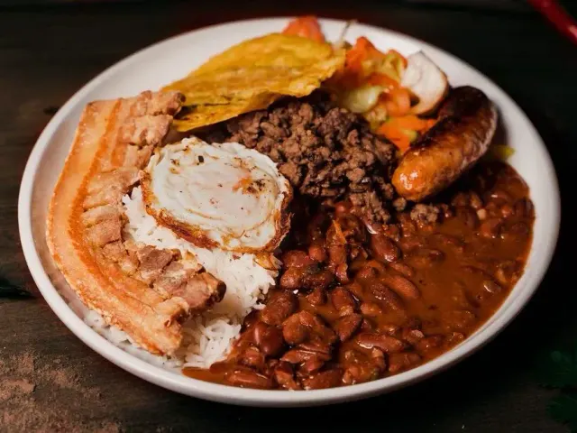 BookNoFees: Restaurang – El Arriero – Prague – Kärringaren, bild 2