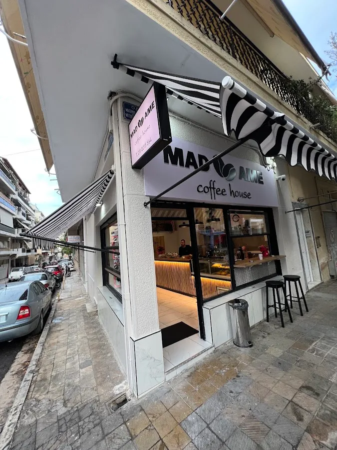 BookNoFees: Kafé – MADAME – Athens – FRU, bild 1