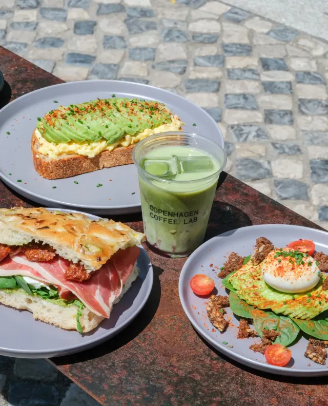 BookNoFees: Kafé – Copenhagen Coffee Lab – Lisbon – Copenhagen Coffee Lab, bild 3