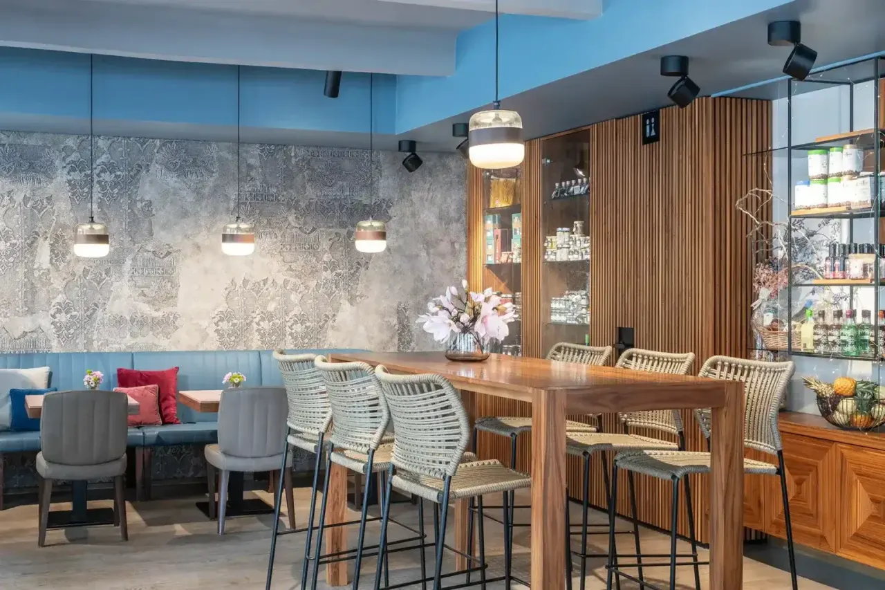 BookNoFees: Kafé – Cafe Perfect Day – Prague – Café Perfect Day, bild 1