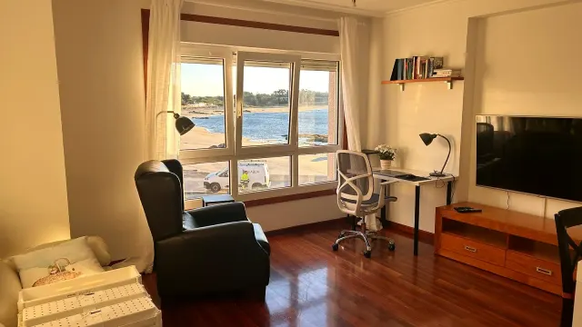 BookNoFees: Lugn och rymlig lägenhet med havsutsikt – Ribeira