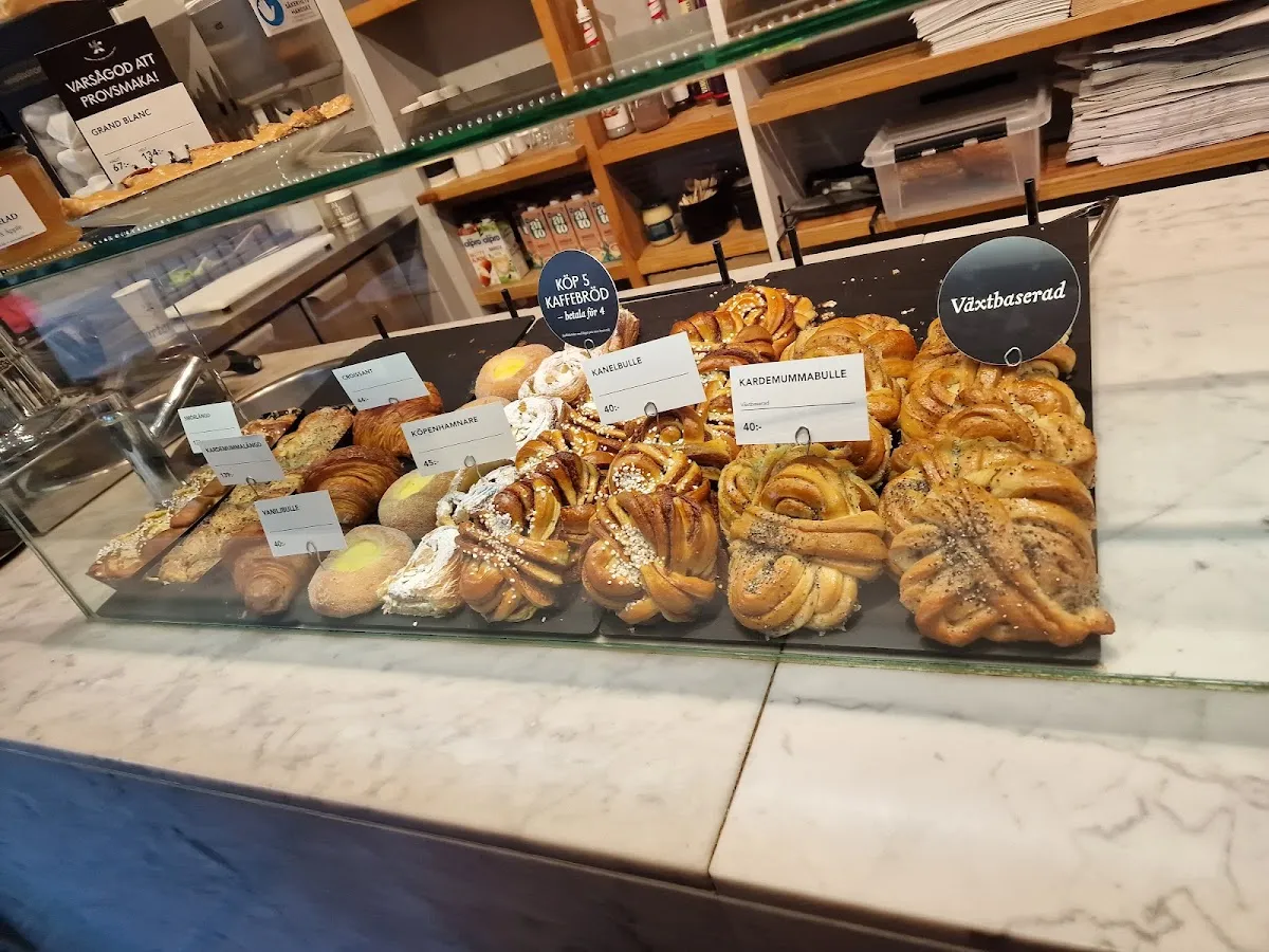 BookNoFees: Kafé – Gateau – Stockholm – Gateau, bild 1