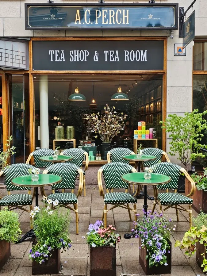 BookNoFees: Kafé – A.C. Perch's Thehandel – Stockholm – A.C. Perchs tebutik, bild 1