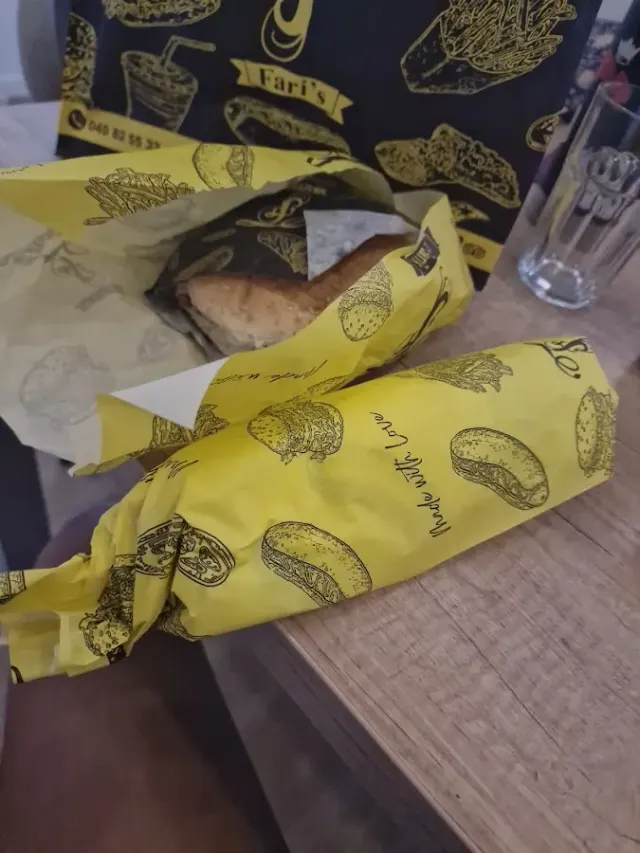 BookNoFees: Snackbar – Fari's Delice – Ljubljana – Fari's Delice, bild 2