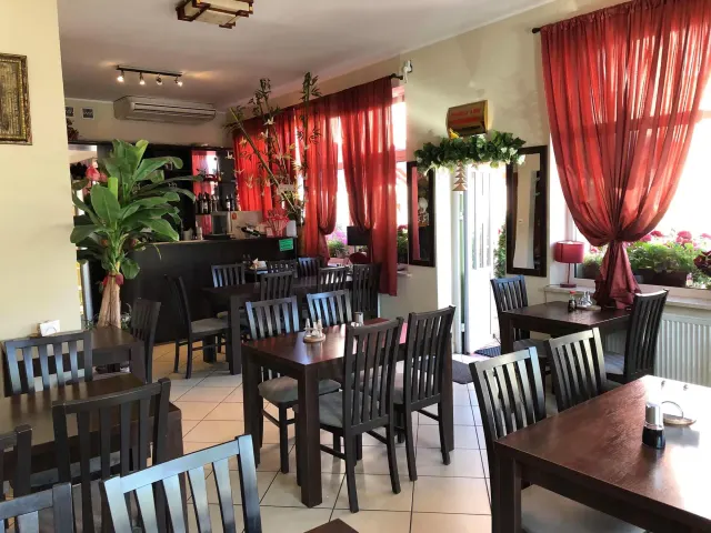 BookNoFees: Restaurang – A Chau – Warsaw – A Chau, bild 3