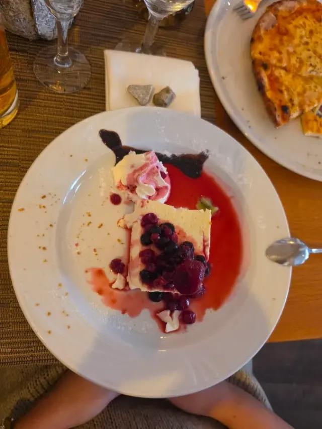 BookNoFees: Restaurang – Bänksken – Hattingen – Bänksken, bild 2