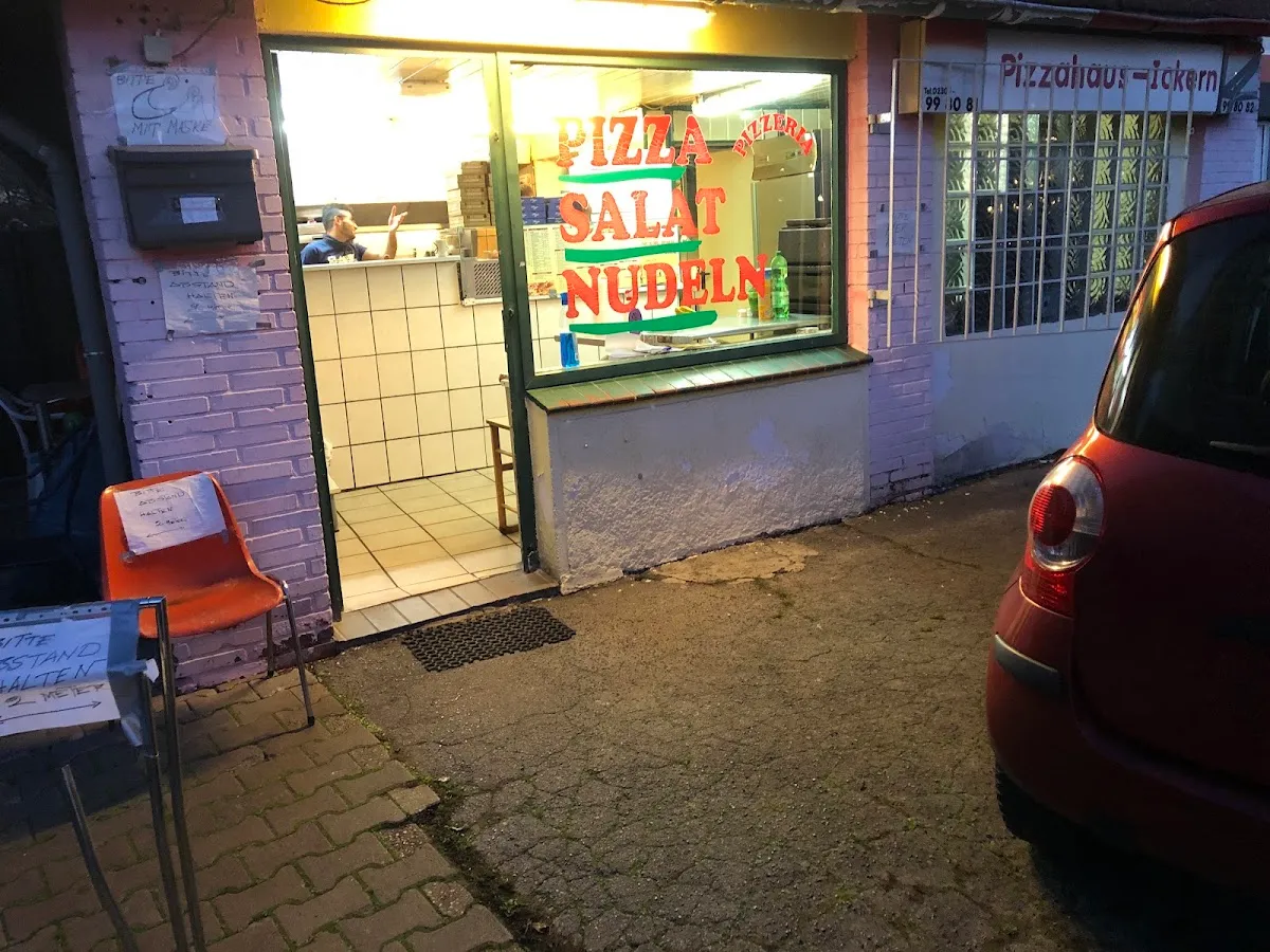 BookNoFees: Restaurang – Pizza Haus Imbiss – Castrop-Rauxel – Pizzeria och snabbmatsställe, bild 1