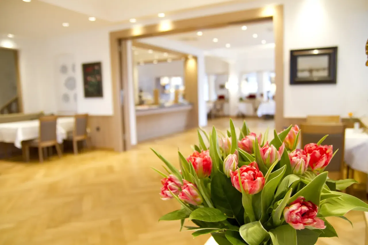 BookNoFees: Restaurang – Hotel Jagdhaus Wiese – Schmallenberg – Hotell Jagdhaus Wiese, bild 1