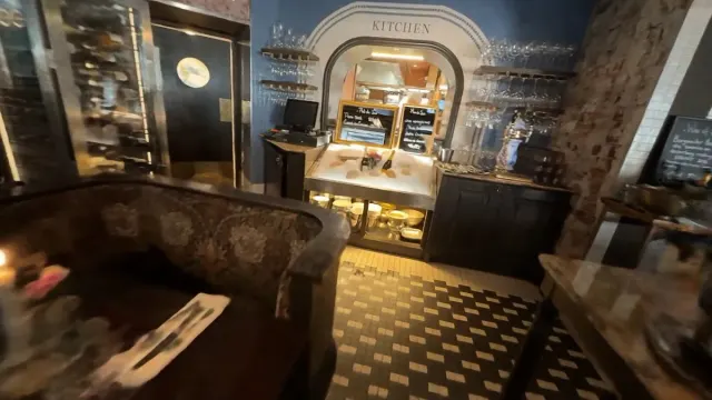 BookNoFees: Restaurang – Bistro Bardot – Helsinki – Bistro Bardot, bild 3