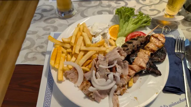 BookNoFees: Restaurang – Taverna Rhodos – Schmallenberg – Taverna Rhodos, bild 3