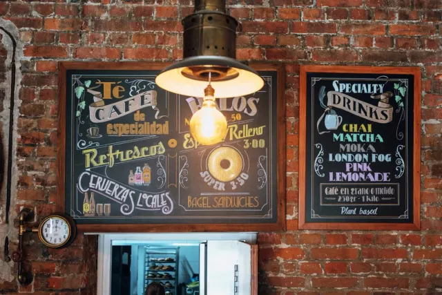 BookNoFees: Kafé – Bite Me Café – Madrid – Bite Me Café, bild 2