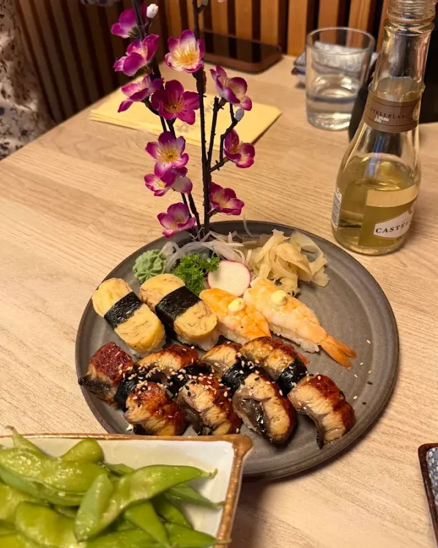 BookNoFees: Restaurang – Domo – Helsinki – Hus, bild 2