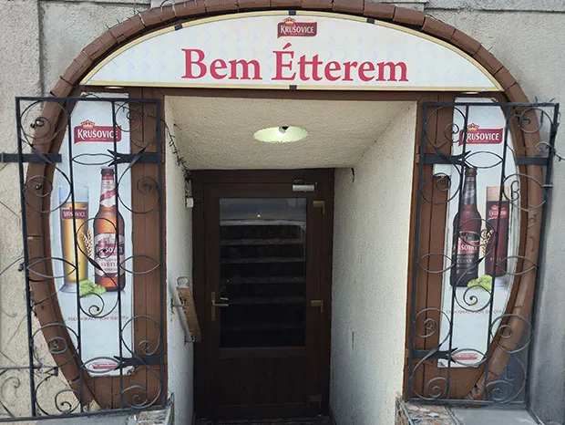 BookNoFees: Restaurang – Bem Étterem – Söröző – Budapest – Bem Restaurang – Ölbar, bild 3