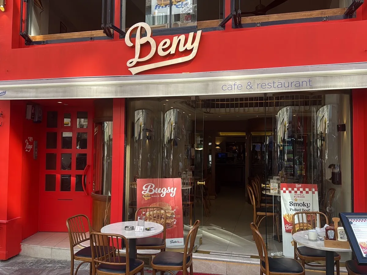 BookNoFees: Restaurang – Beny Burger House & Cafeteria – Istanbul – Beny Burger House & Cafeteria, bild 1