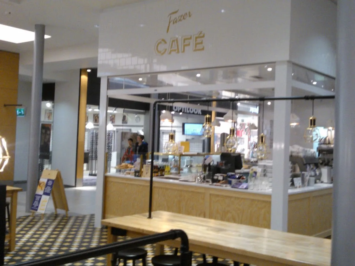 BookNoFees: Kafé – Fazer Café – Helsinki – Att göra kaffe, bild 1