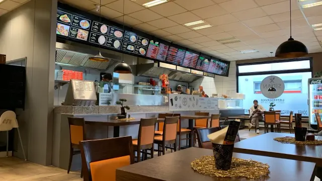 BookNoFees: Restaurang – Sidan 01 – Netphen – Sida 01, bild 3