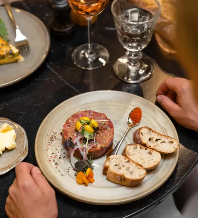 BookNoFees: Restaurang – Beaulieu – Vienna – Beaulieu, bild 3