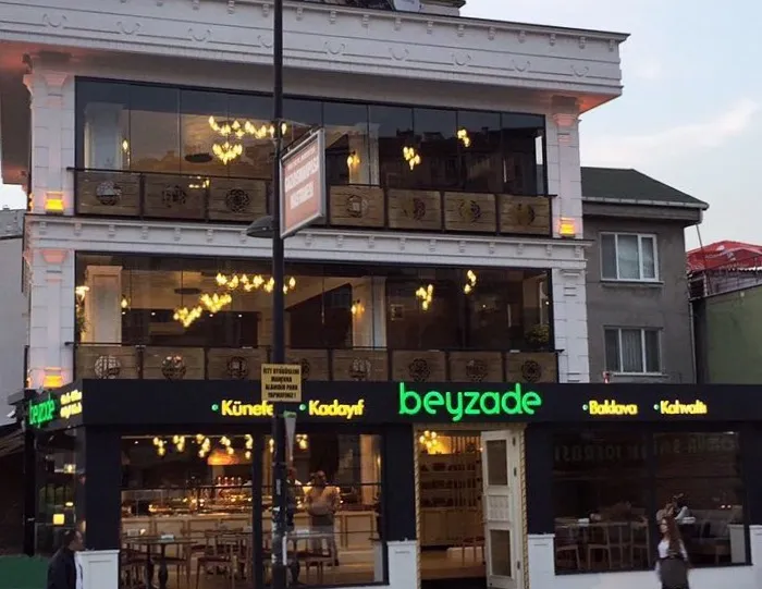 BookNoFees: Restaurang – Beyzade Künefe – Istanbul – Beyzade Künefe, bild 1