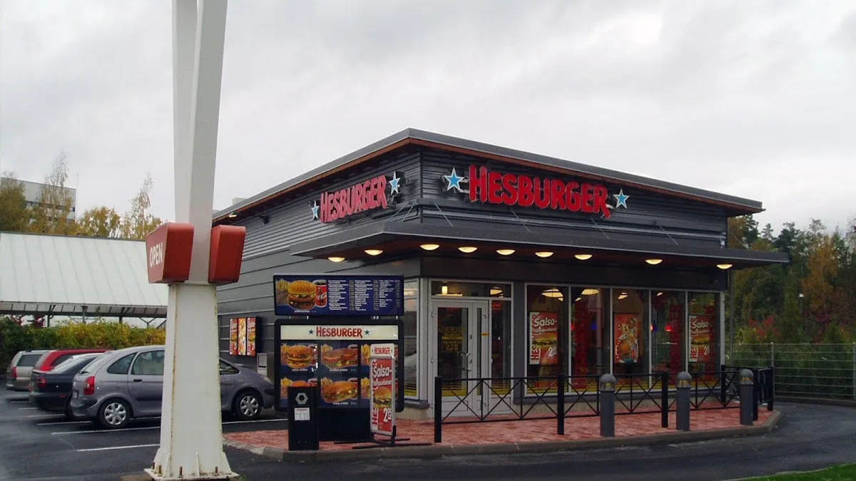 BookNoFees: Snackbar – Hesburger – Helsinki – Hesburger, bild 1