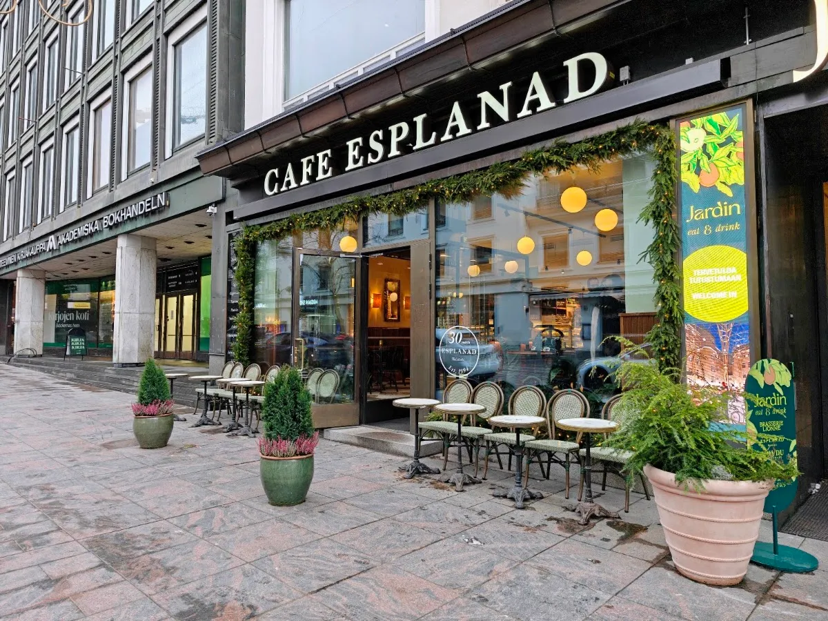 BookNoFees: Kafé – Cafe Esplanad – Helsinki – Cafe Esplanad, bild 1