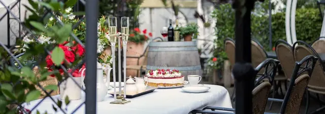 BookNoFees: Restaurang – Landgasthof Hoffmann – Arnsberg-Rumbeck – Landgasthof Hoffmann, bild 3